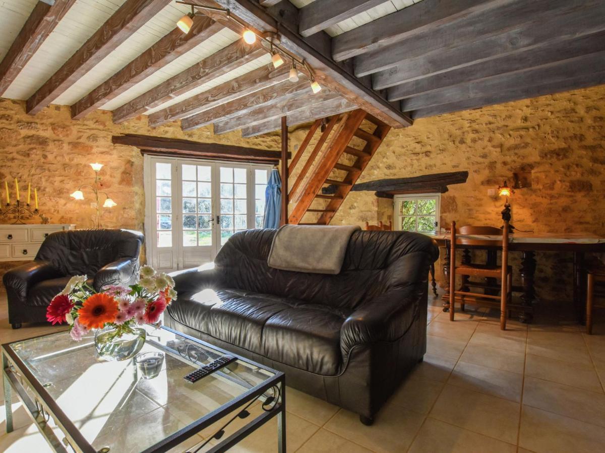 Cosy Holiday Home In Lantheuil With Garden Villefranche-du-Périgord Kültér fotó