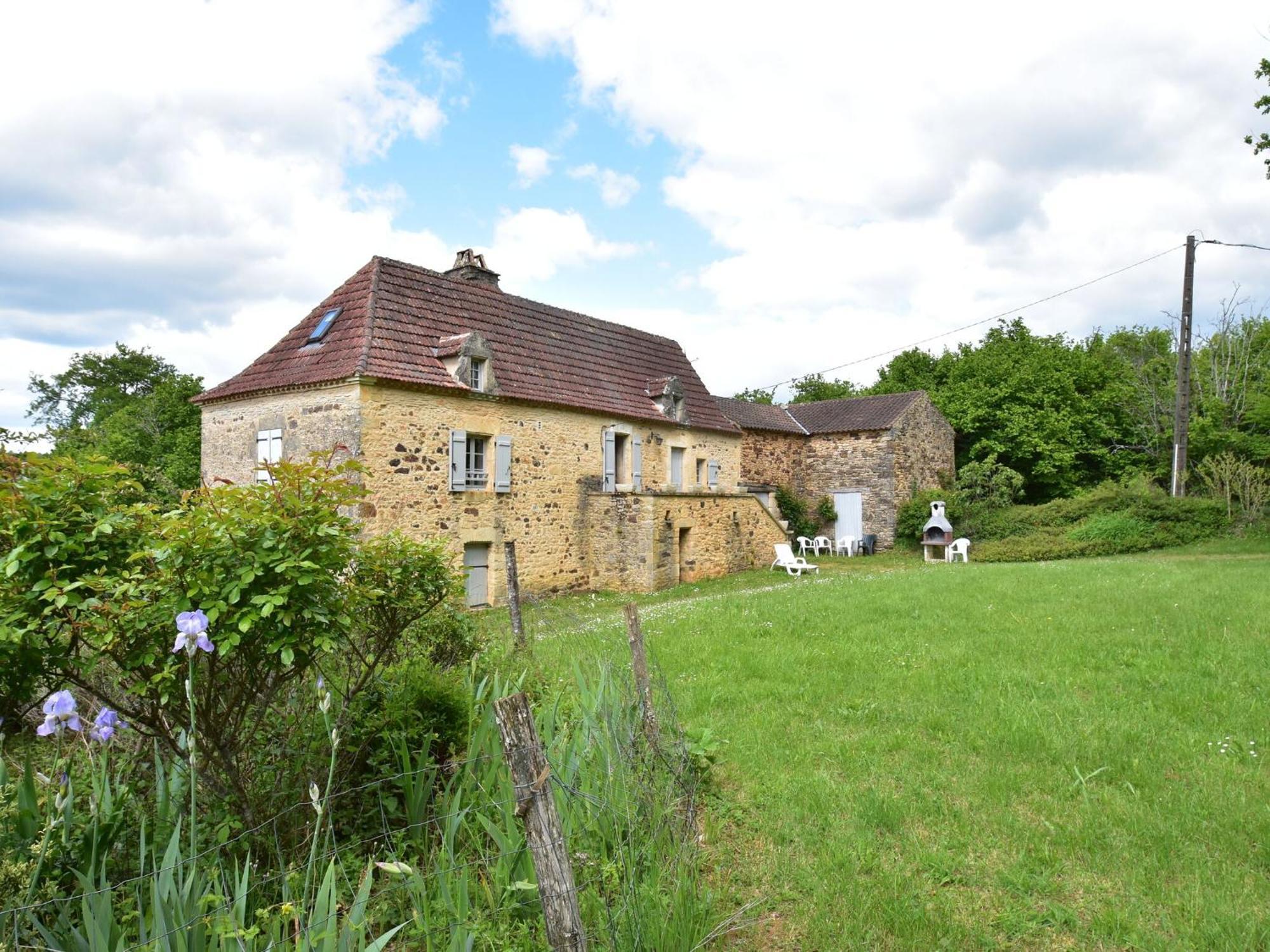 Cosy Holiday Home In Lantheuil With Garden Villefranche-du-Périgord Kültér fotó