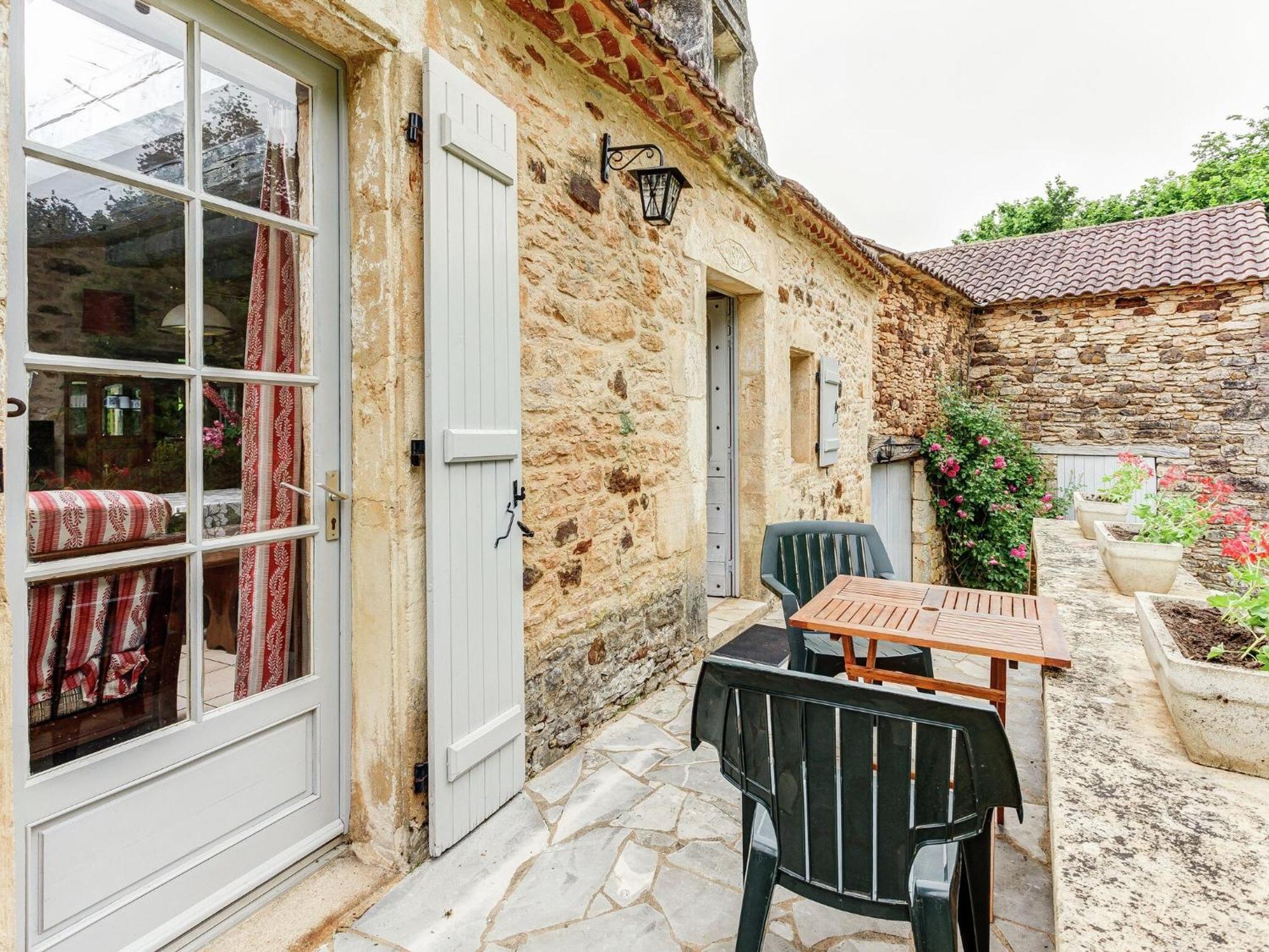 Cosy Holiday Home In Lantheuil With Garden Villefranche-du-Périgord Kültér fotó