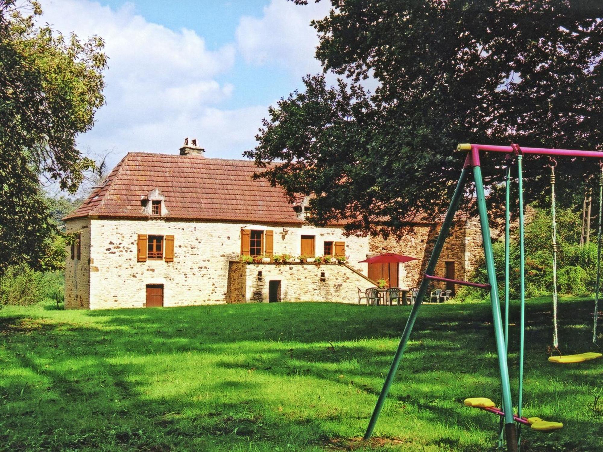Cosy Holiday Home In Lantheuil With Garden Villefranche-du-Périgord Kültér fotó