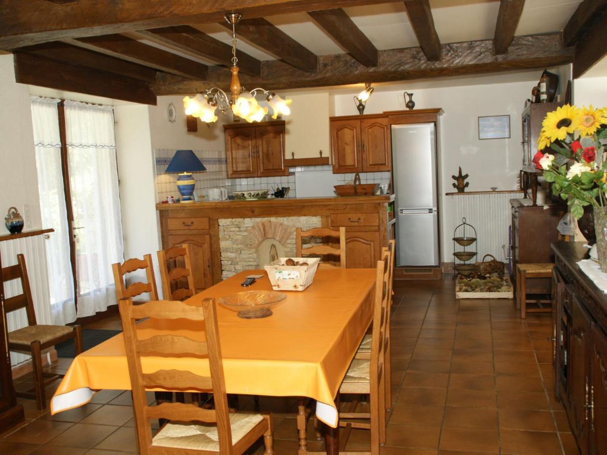 Cosy Holiday Home In Lantheuil With Garden Villefranche-du-Périgord Kültér fotó